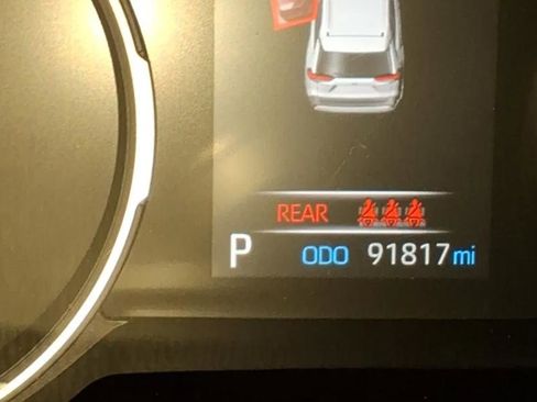 Used 2019 Toyota RAV4 LE AWD/4WD image 7