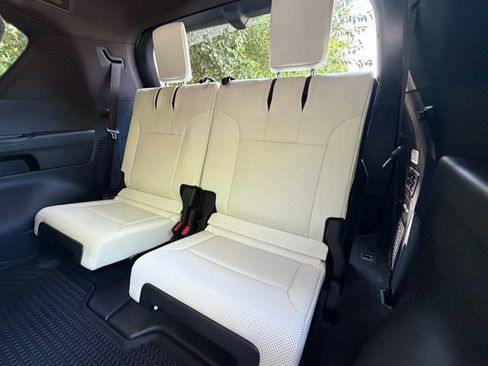 Certified 2025 Lexus LX 600 4WD w/ Appearance Package image 35