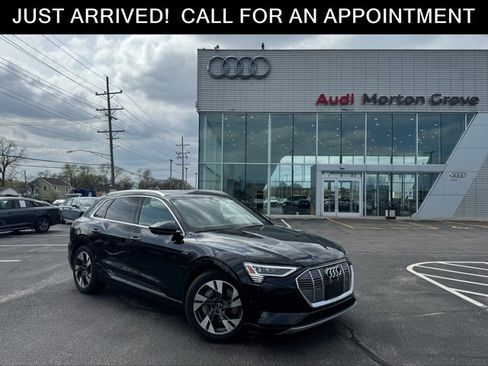 Used 2023 Audi e-tron Premium Plus w/ Premium Plus Package image 1
