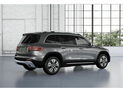 New 2026 Mercedes-Benz GLB 250 4MATIC image 21