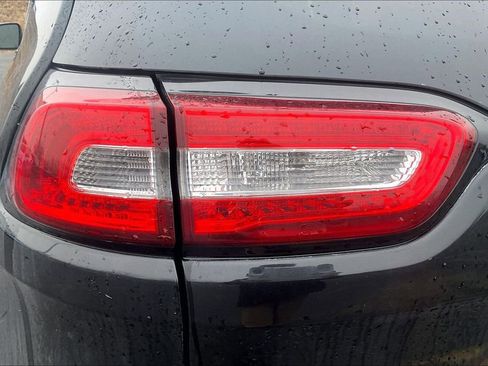 Used 2016 Jeep Cherokee Latitude w/ Safety/Convenience Group image 26