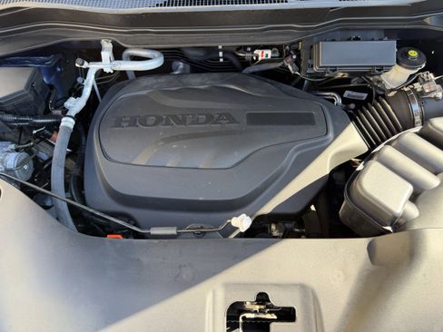 Certified 2022 Honda Pilot Sport image 29