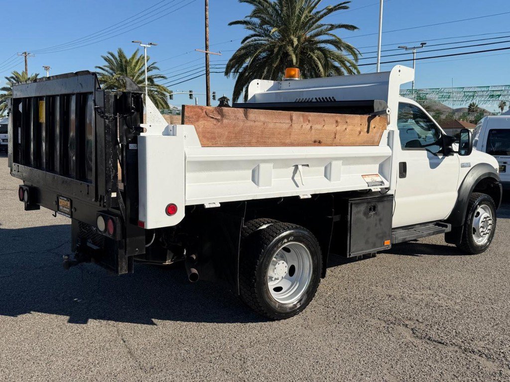 Used 2006 Ford F550 2WD Regular Cab Super Duty image 6