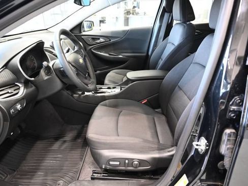Used 2024 Chevrolet Malibu RS FWD image 9