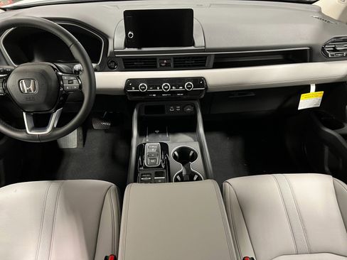 New 2025 Honda Pilot Touring image 20