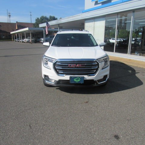 Certified 2024 GMC Terrain SLT AWD/4WD image 3