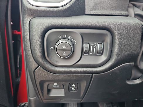 New 2026 RAM 1500 4x4 Crew Cab image 26
