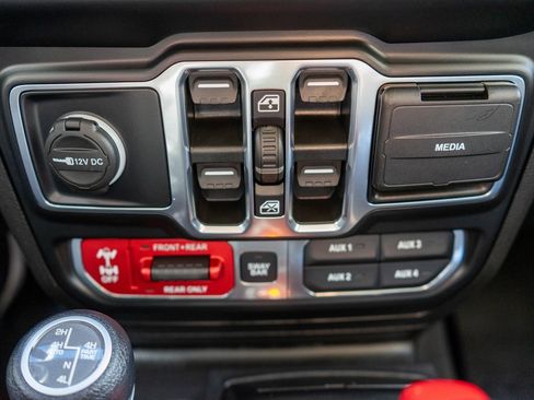 Used 2022 Jeep Wrangler Unlimited Rubicon 4xe w/ Cold Weather Group image 24