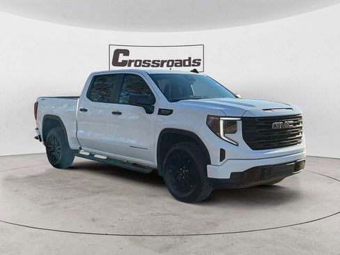 Used 2025 GMC Sierra 1500 Pro w/ Graphite Edition image 7