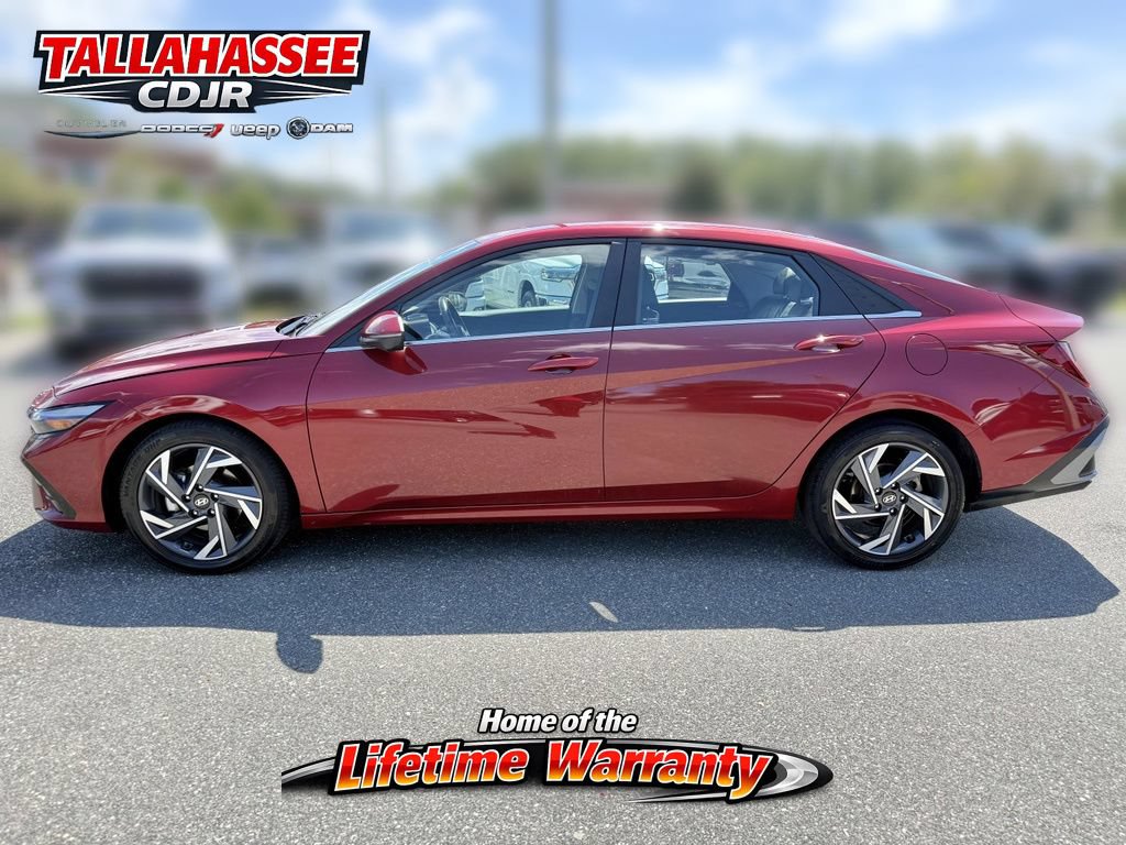 Used 2024 Hyundai Elantra Limited FWD image 8