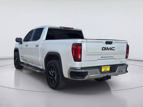 Used 2021 GMC Sierra 1500 SLT RWD image 3