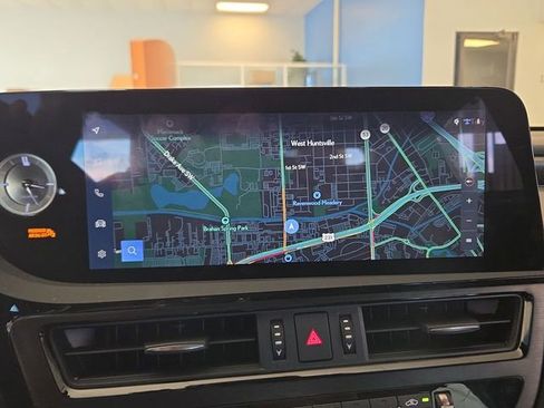 Used 2025 Lexus ES 350 Ultra Luxury image 18