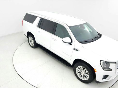 Used 2024 GMC Yukon XL SLT RWD image 19