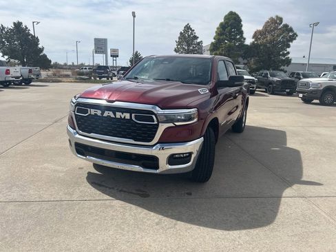 Used 2025 RAM 1500 Big Horn AWD/4WD image 1