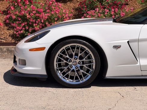 Used 2013 Chevrolet Corvette 427 w/ 1SC Preferred Equipment Group RWD image 13