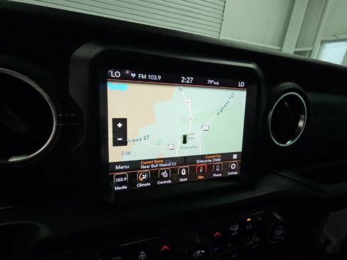 Used 2022 Jeep Wrangler Unlimited Sahara w/ Cold Weather Group AWD/4WD image 20