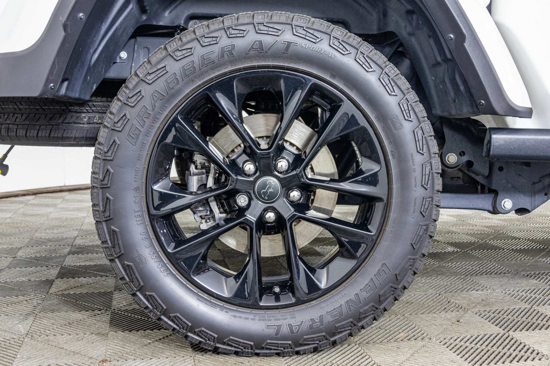 Used 2025 Jeep Gladiator Sport AWD/4WD image 50