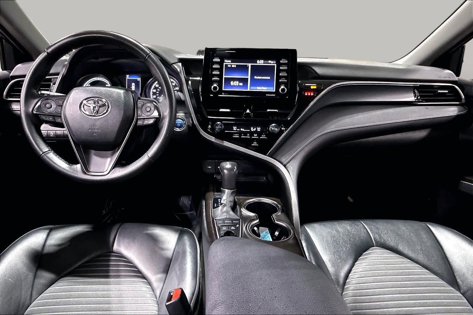 Used 2024 Toyota Camry SE w/ Convenience Package FWD image 16