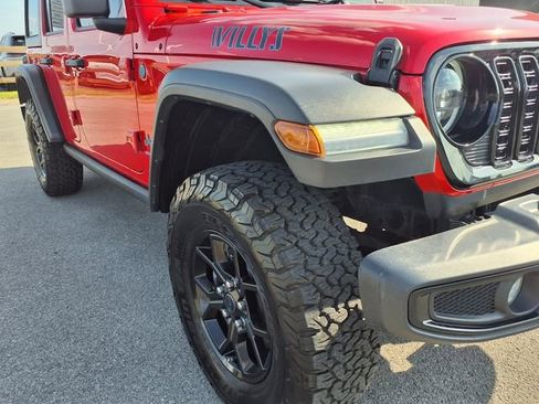 Used 2024 Jeep Wrangler Unlimited image 25