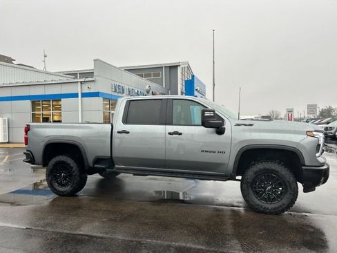 New 2026 Chevrolet Silverado 2500 ZR2 w/ LPO, Dark Essentials Package image 12