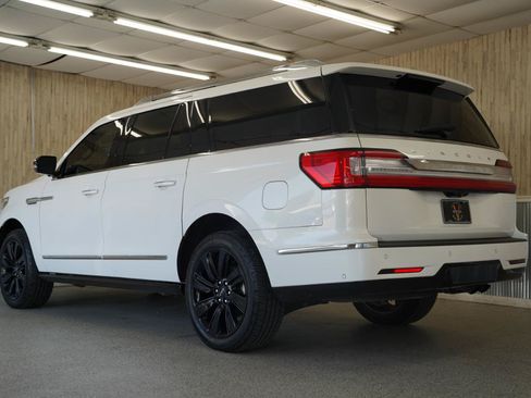 Used 2020 Lincoln Navigator L Reserve w/ Luxury Package AWD/4WD image 7