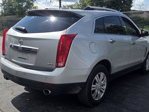 Used 2015 Cadillac SRX Luxury w/ Driver Awareness Package FWD image 8