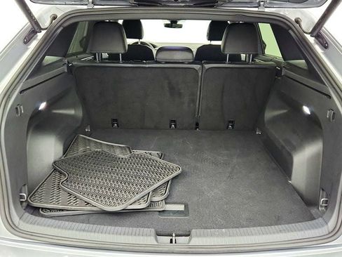 Used 2025 Volkswagen Atlas Cross Sport SE image 20