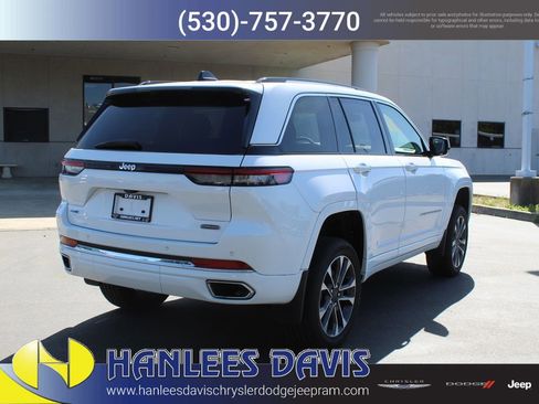 New 2023 Jeep Grand Cherokee Overland w/ MOPAR Finishing Package AWD/4WD image 7