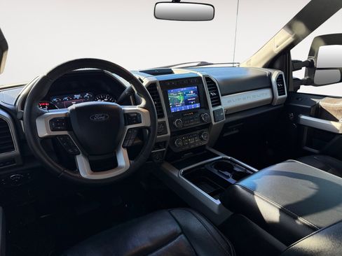 Used 2021 Ford F350 Lariat image 15