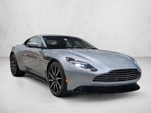 Used 2019 Aston Martin DB11 Coupe RWD image 3