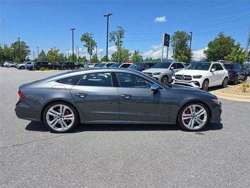 Used 2022 Audi S7 Prestige AWD/4WD image 2