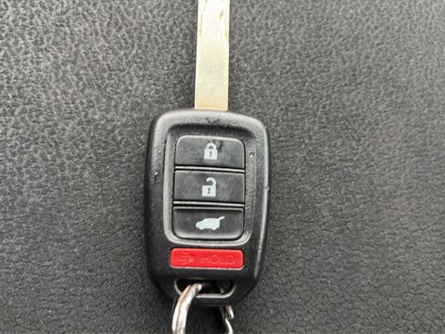 Used 2017 Honda CR-V LX image 24