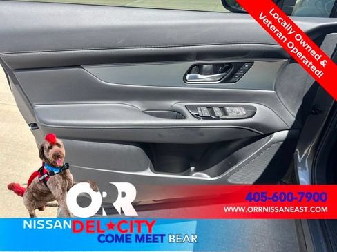New 2025 Nissan Murano SL AWD/4WD image 15