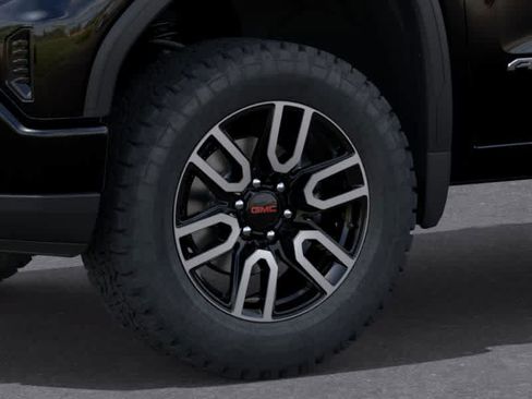 New 2026 GMC Sierra 1500 AT4 w/ Technology Package AWD/4WD image 9