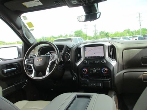 Used 2021 Chevrolet Silverado 1500 LTZ w/ LTZ Premium Package AWD/4WD image 30