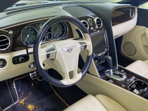 Used 2014 Bentley Continental GT image 22