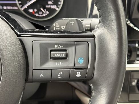 Used 2022 Nissan Pathfinder SL w/ Cargo Package AWD/4WD image 18
