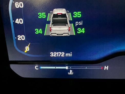 Used 2025 Chevrolet Silverado 1500 LT AWD/4WD image 52