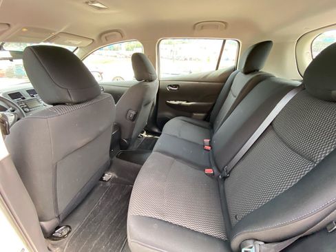 Used 2015 Nissan Leaf S w/ Charge Package FWD image 14