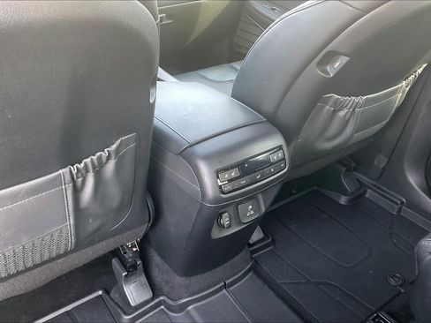 Used 2022 Hyundai Palisade Limited image 10