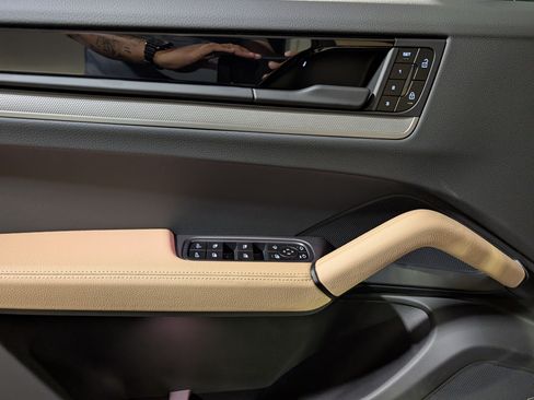 New 2026 Porsche Cayenne AWD/4WD image 20