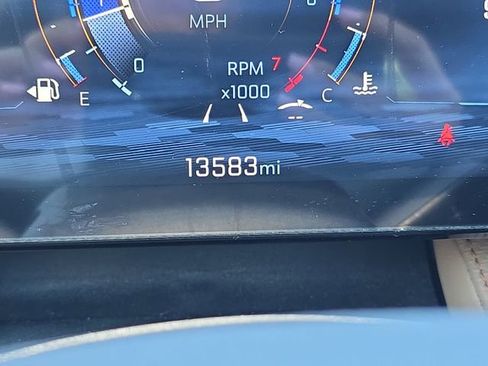 Used 2025 Chevrolet Equinox ACTIV w/ Safety and Technology Package AWD/4WD image 27