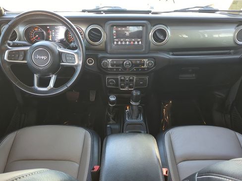 Used 2019 Jeep Wrangler Unlimited Sahara w/ Safety Group image 15