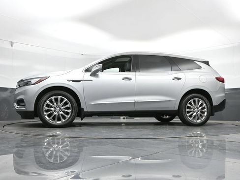 Used 2021 Buick Enclave Premium w/ Sun and Sites Package AWD/4WD image 44