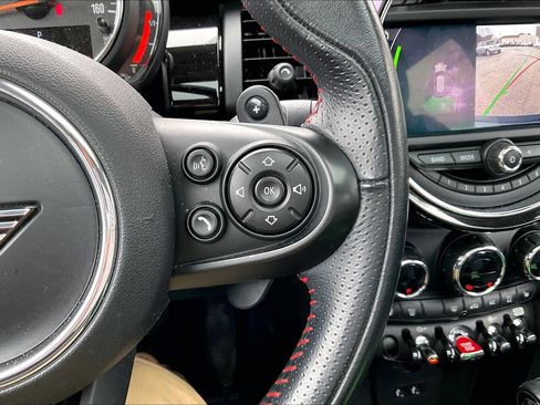 Used 2019 MINI Cooper S image 19