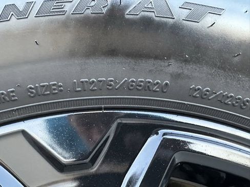 Certified 2022 Chevrolet Silverado 2500 LT w/ Convenience Package image 38