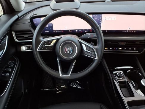 Used 2024 Buick Envision Preferred image 4