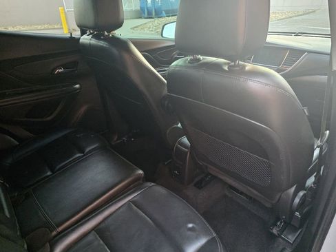 Used 2018 Buick Encore Essence image 27