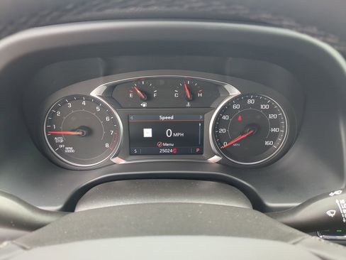 Used 2023 GMC Acadia SLT w/ Preferred Package FWD image 10