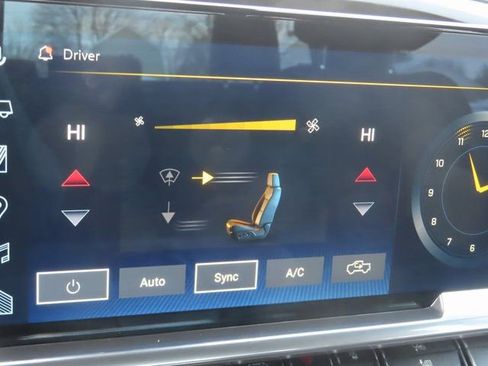 Used 2025 Chevrolet Silverado 1500 LT image 35